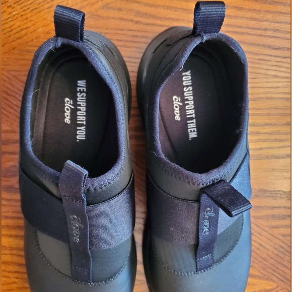 NWOT Clove Solo Sneakers - Picture 6 of 14